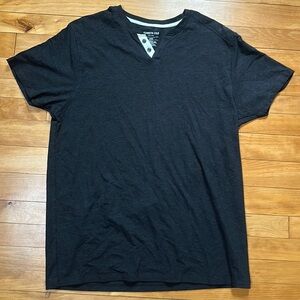 Kenneth Cole short sleeve t shirt with button